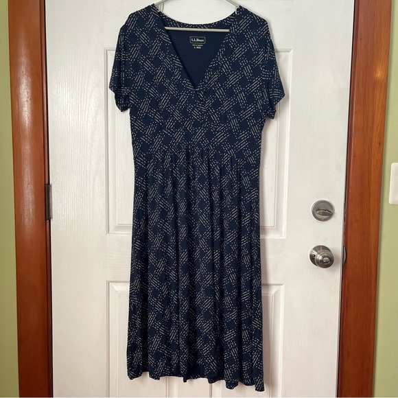 L.L.Bean navy surplice faux wrap jersey dress - Picture 1 of 5